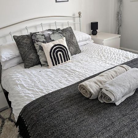 Apartament Twenty Four Hythe  Zewnętrze zdjęcie
